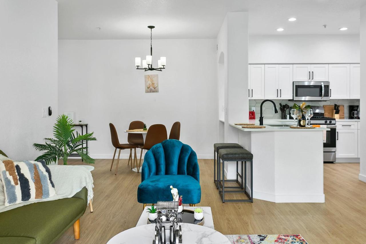 Cozysuites Glendale By The Stadium With Pool 03 المظهر الخارجي الصورة