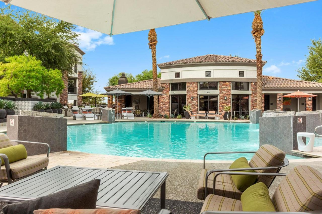 Cozysuites Glendale By The Stadium With Pool 03 المظهر الخارجي الصورة